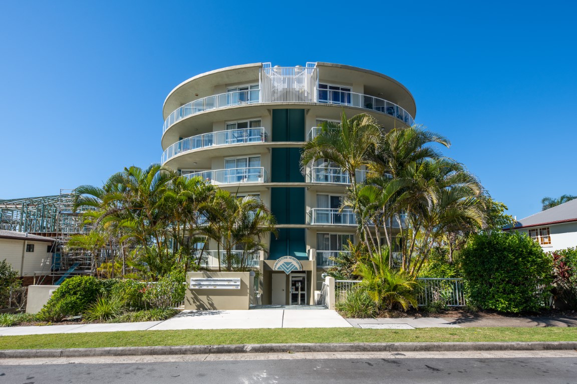 AUCTION: Unit 1 “Pumicestone Apartments” 63 Lower Gay Tce Caloundra